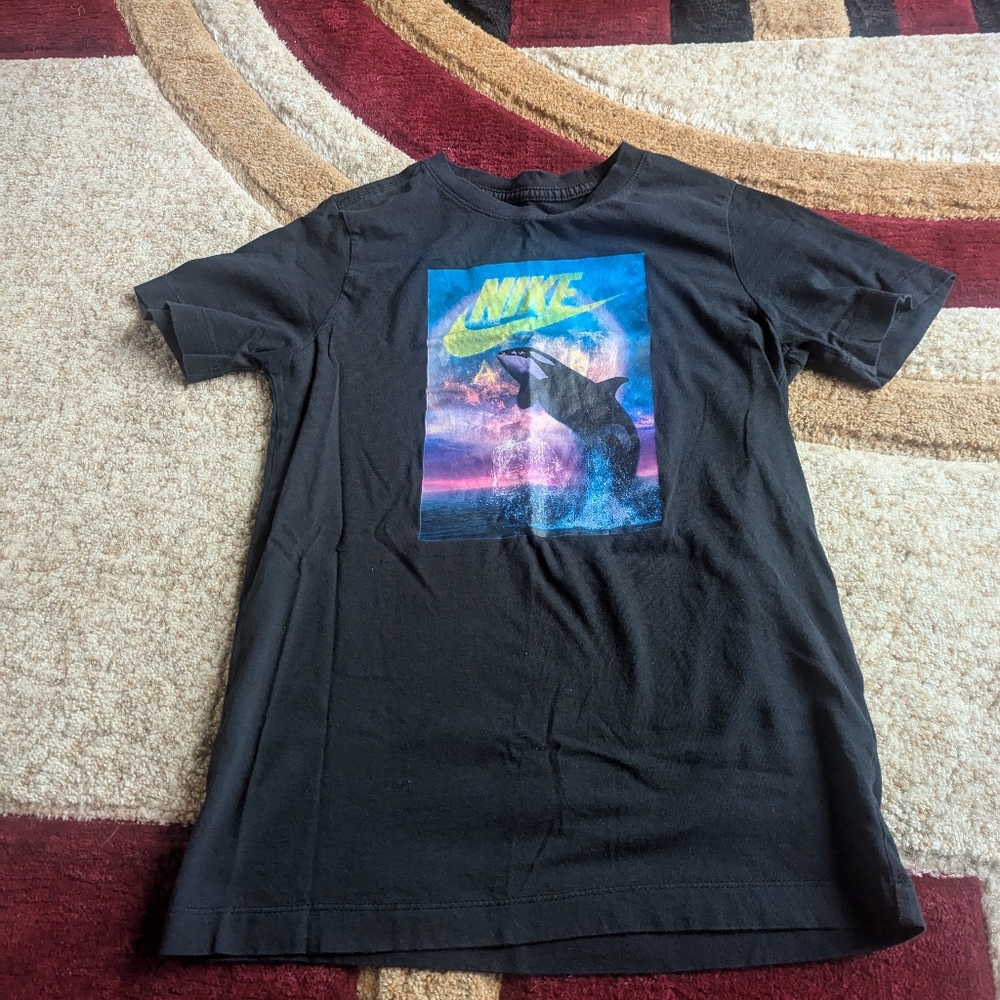 Boy's Nike T-shirt